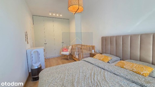 Mieszkanie z ogródkiem, Parkitka