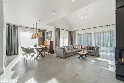 Nowoczesny dom na sprzedaż w Bieruniu + piwnica użytkowa ( 122 m.kw)