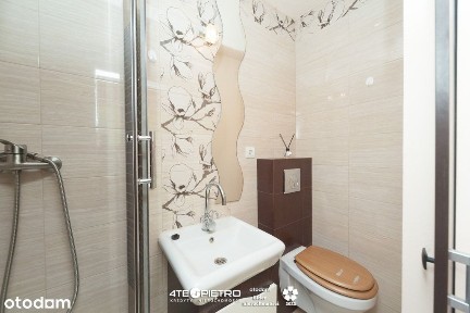 Kompaktowa kawalerka w kamienicy z dużą piwnicą