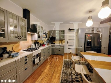 Komfortowy dom z działką 707 m² i basenem - Praga-Południe, Gocławek