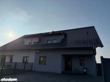 Dom jednorodzinny w zabudowie bliźniaczej w spokojnej okolicy