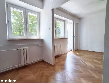 Bielany Kochanowskiego ⭐3 pokoje + balkon ⭐Widok na zieleń Do Wejścia