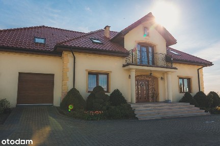 Dom z pięknym widokiem na jezioro i morze / Cena do negocjacji