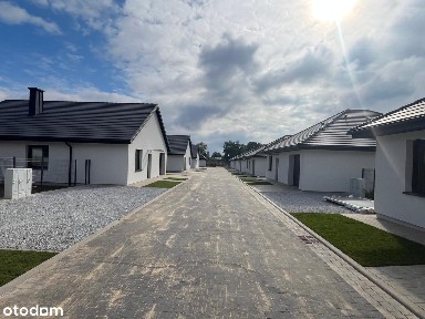 Domy wolnostojące jednorodzinne, 1km od Bielan Wrocławskich