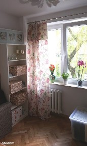 Kawalerka ul. Belwederska, Tramwaj! Przy parku