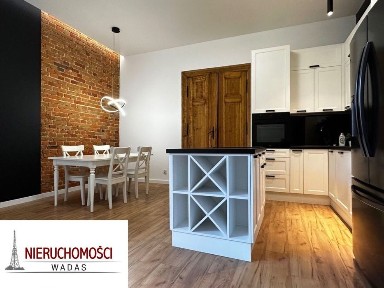 Gliwice, Starówka, Królowej Bony. apartament 65 mkw. 3-pokoje.