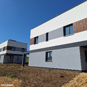 osiedle domów WOLNOSTOJĄCYCH duży salon rolety zew. okolica bez smogu