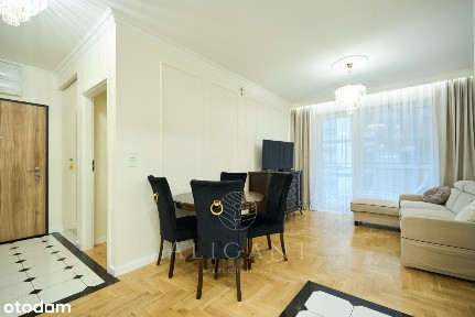 3 pokoje * wysoki standard * dębowy parkiet