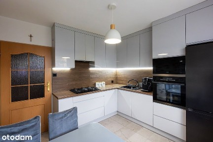 4 pokojowe mieszkanie na osiedlu - Żarów