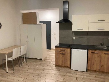 wynajmę mieszkanie na parterze w centrum Gniezna