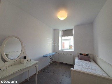 Duże bezczynszowe mieszkanie w centrum.