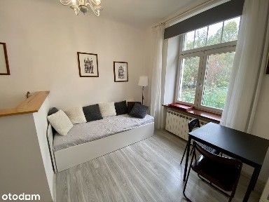 Kawalerka w pięknej Kamienicy z 1920 r, obok Park Morskie Oko