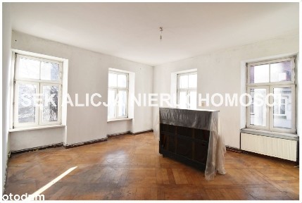 Przestronne mieszkanie z dużym potencjałem w centrum