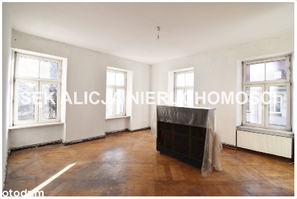 Słoneczne, wysokie mieszkanie w centrum miasta