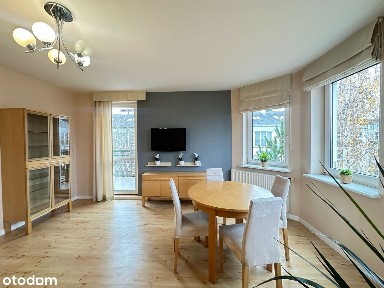 Przestronne 3-pokojowe mieszkanie z balkonem