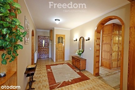 Przestronny dom rodzinny w malowniczych Prabutach.