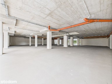 Lokal 812 m² z witryną | Pożaryskiego 35