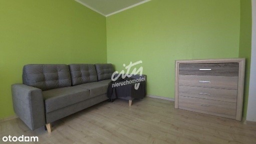 Ładna Kawalerka! 33 m2. Osobna kuchnia.