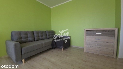 Ładna Kawalerka! 33 m2. Osobna kuchnia.