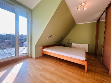 ! BEZ PROWIZJI ! Szeregowiec - 3 pokoje, ogród, garaż GUMIEŃCE