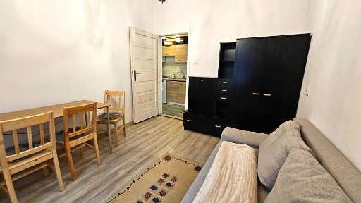 Stare Podgórze, 2 pokoje 33m2 Kalwaryjska, R. Matecznego dla studentek