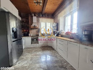 Umeblowany Dom 220M2 W Centrum