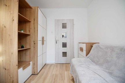 Nowe Miasto 3 niezależne pokoje po remoncie 64 m2 ul. Pelczara