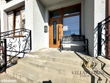 Budynek mieszkalno-usługowy w zab. szeregowej