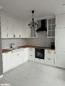 Mieszkanie 75 m2 plus 48 m2 zaaranżowanego strychu.