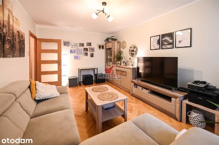 Mieszkanie 3-Pokojowe Z Balkonem