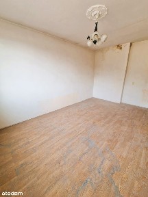 Na sprzedaż duże mieszkanie w Bolkowie.