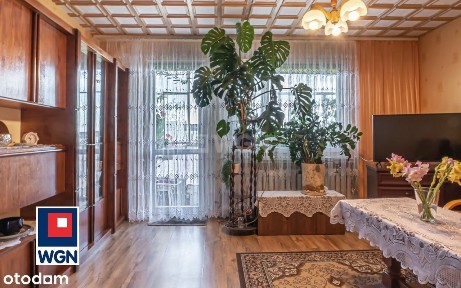 2-pokojowe z balkonem, ogrzewanie miejskie.