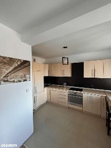 Komfortowe czteropokojowe mieszkanie na cichym osiedlu blisko centrum.