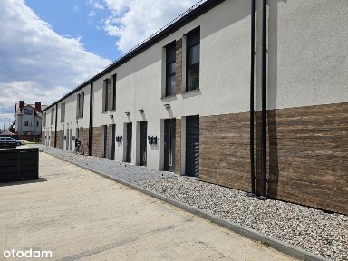 Jedyne mieszkanie z OGRÓDKIEM, centrum Jelcza-Laskowic