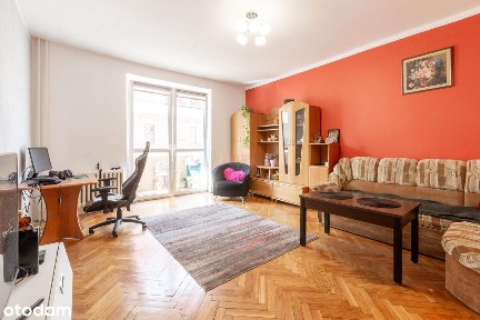 Kawalerka przy Rynku, os. kuchnia, balkon, piwnica