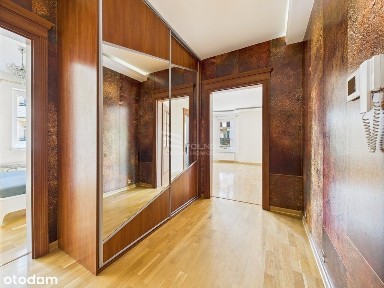 Stare Miasto Apartament+miejsce parkingowe+piwnica