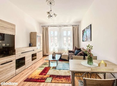 NOWA CENA!2-pokojowe na Boh.Getta + pomieszczenie na biuro/garderobę