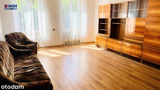 Na sprzedaż dwupokojowe mieszkanie w kamienicy na parterze w Kłodzku.