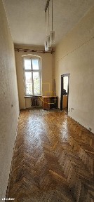 kawalerka do remontu- Rynek-centrum-Piłsudskiego