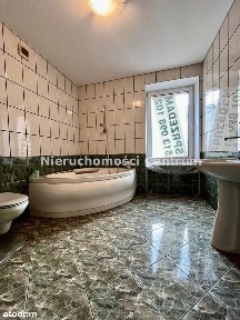 Duże mieszkanie w zabytkowej kamienicy w sercu miasta