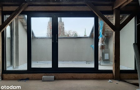 Ostrów Tumski lokal na poddaszu do adaptacji