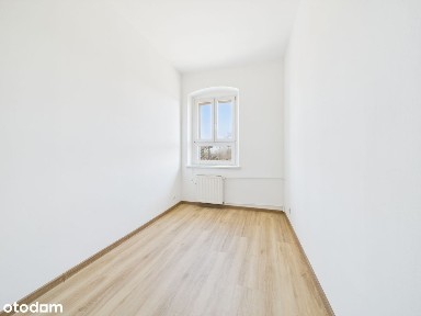 Pierwsze piętro, 4700zł/m2