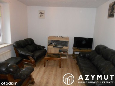 2 pokoje,1 piętro, garaż, do zamieszkania.