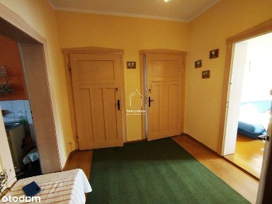 Duże mieszkanie w kamienicy blisko deptaku