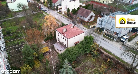 Dom z potencjałem w świetnej lokalizacji
