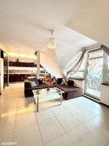 Duże dwupoziomowe mieszkanie na Przecławiu /balkon i dwie łazienki