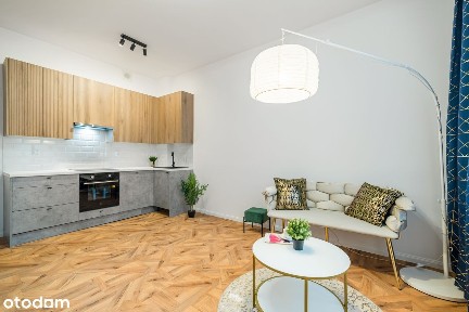 54 m2, 3 pokoje. Po remoncie. Bez prowizji! Piękna kamienica! Balkon