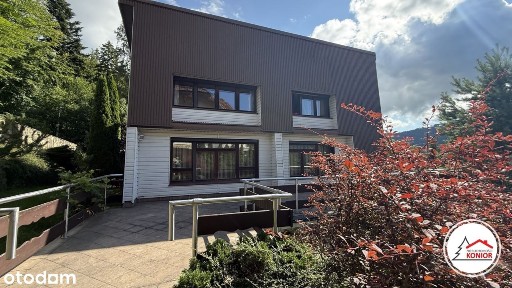 Widokowa nieruchomość z panoramą na Skrzyczne i trasy narciarskie