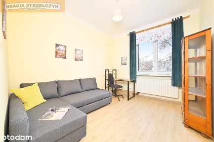 Kawalerka w kamienicy okolice Nowego Światu