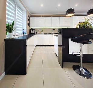 Piękny dom w Zielonej okolicy, Ujazd, gm. Brzyska, 43ar